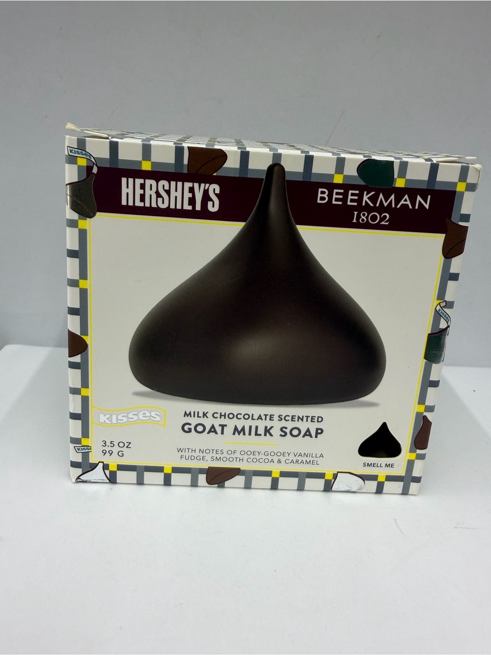 Beekman 1802 x Hershey’s KISSES Milk Chocolate Scented Goat Milk Soap – Limited